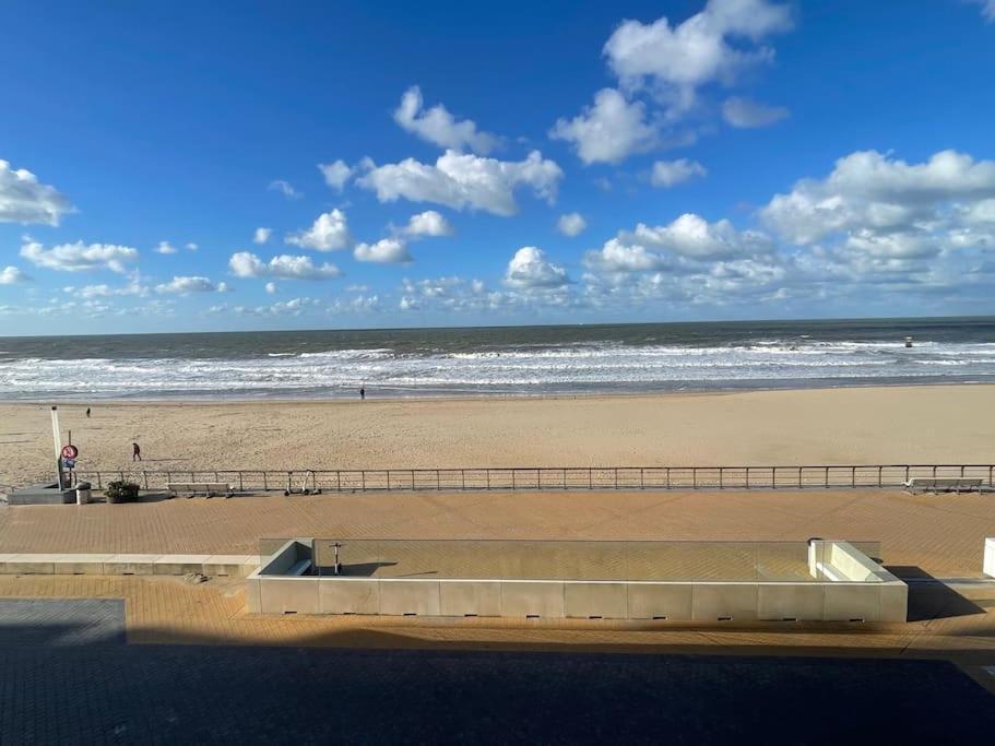C The C - Oostende Luaran gambar